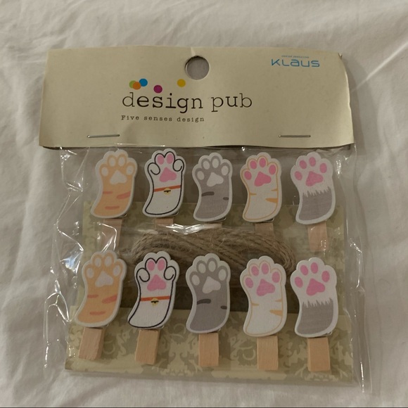 Other - Cat Paw Themed Wooden Clips set of 10